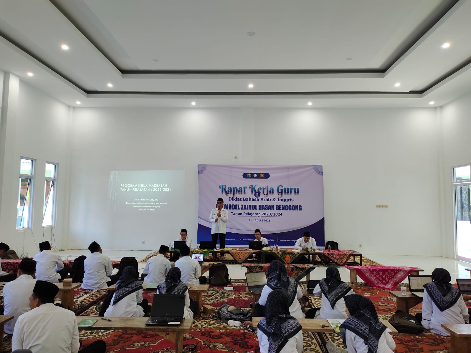 Rapat Kerja Guru MA Model Zainul Hasan Tahun Genggong Pelajaran 2023-2024