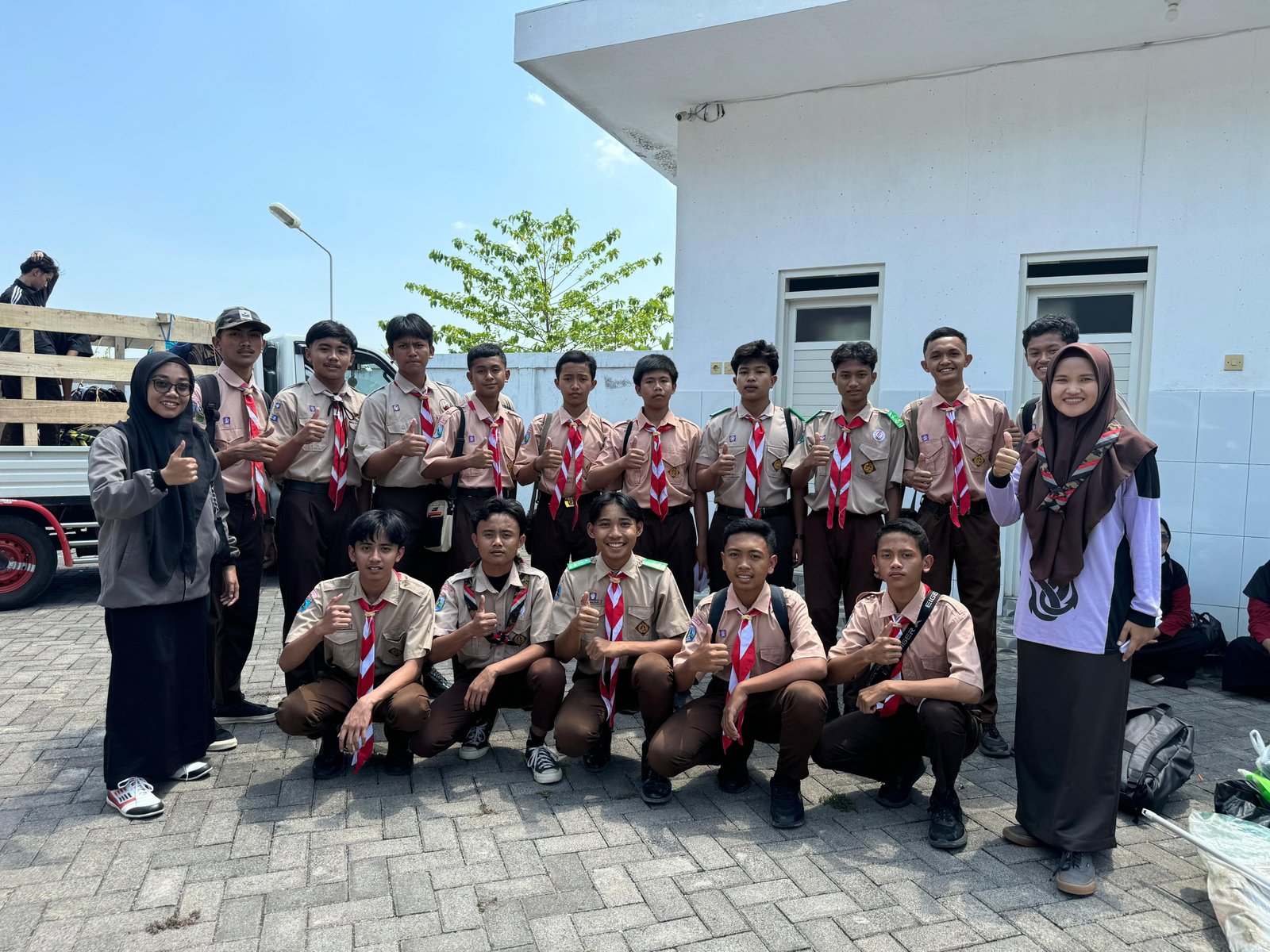 Santri MA Model Zainul Hasan Genggong Ikuti Raimuna Cabang Probolinggo VIII di Buper Lumbang